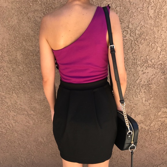 ✨ Lipsy London Black and Wine Ruffle Dress - Picture 2 of 8